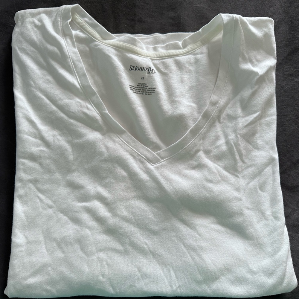 St. John’s bay women’s short sleeve tshirt